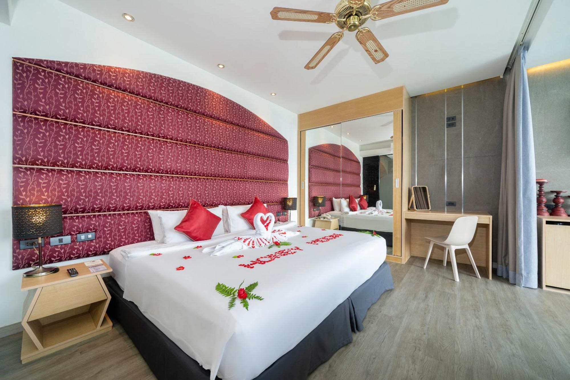 Indochine Resort And Villas - Sha Extra Plus Patong Exteriör bild Deluxe Room