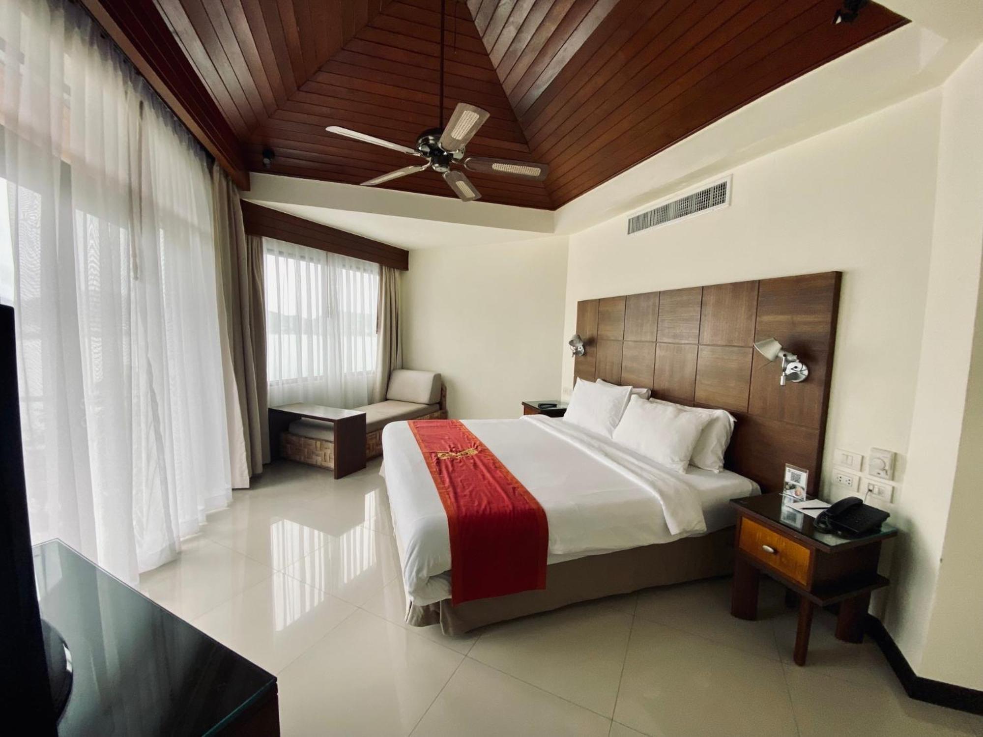 Indochine Resort And Villas - Sha Extra Plus Patong Exteriör bild A bedroom at the Taj Bengal